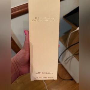Donna Karan Cashmere Mist 3.4 FL OZ/100ML Spray Eau De Parfum (perfume)